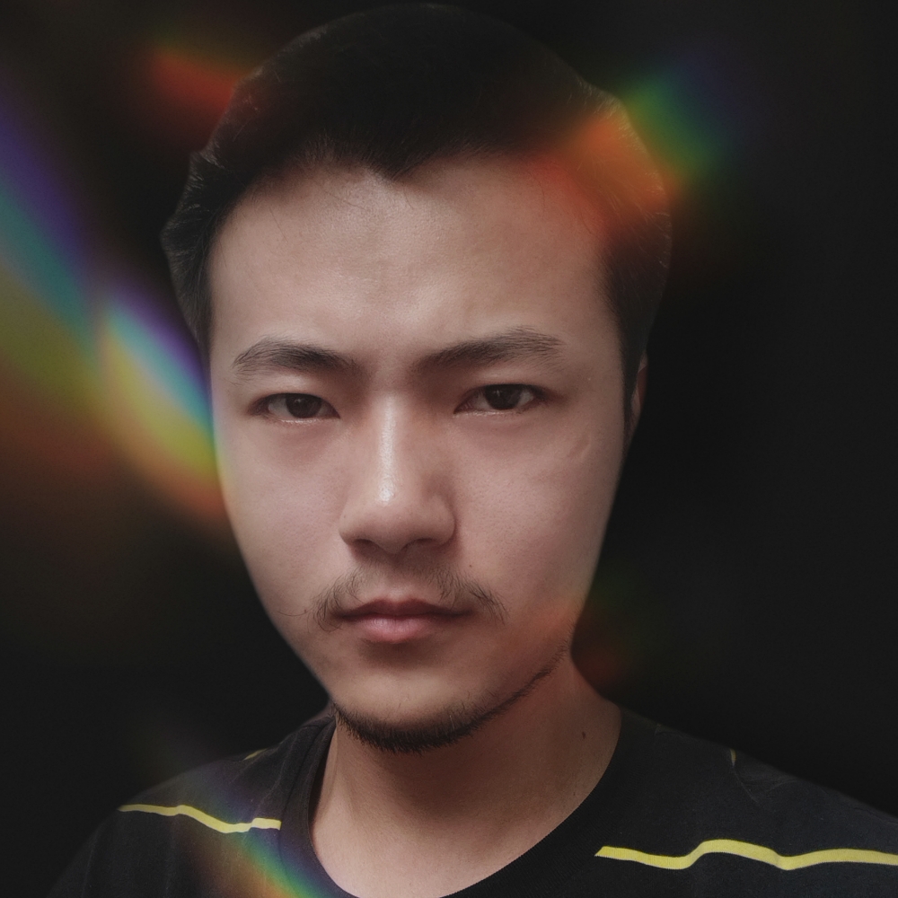輕顔的照片