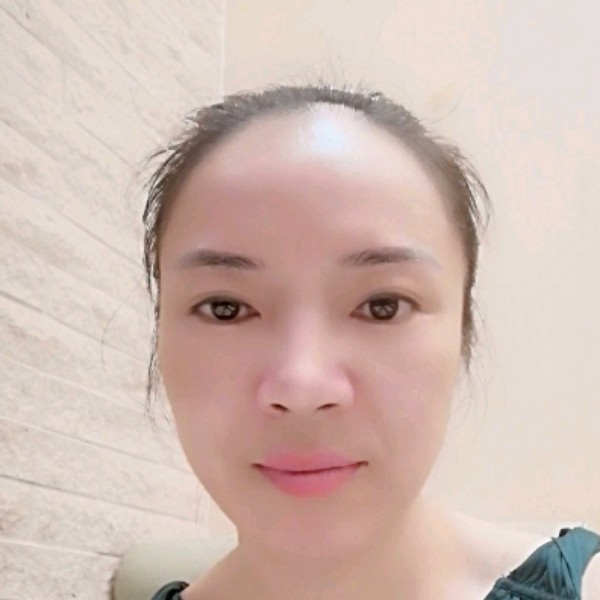 现实請酸奶的照片