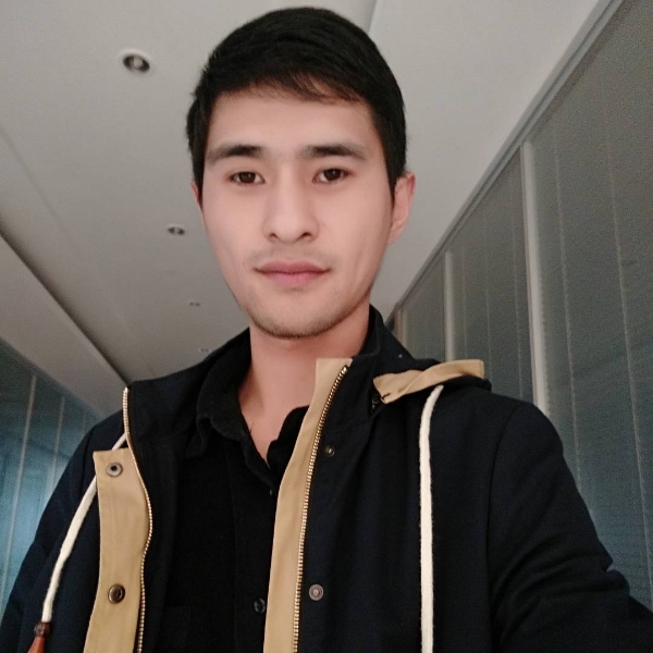 陆晓明的照片