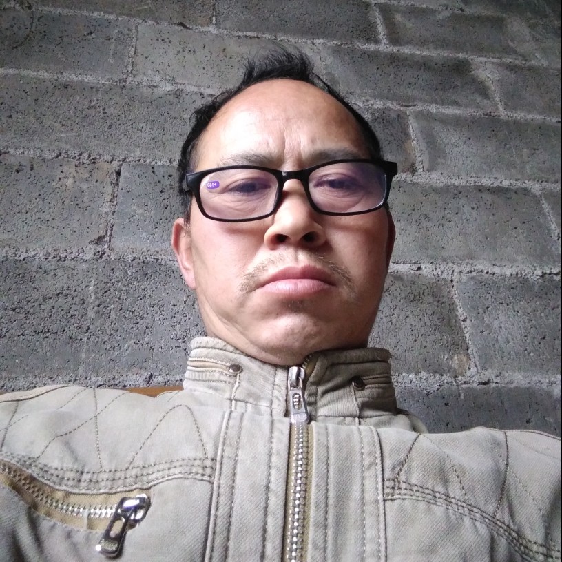 成就笑草莓的照片