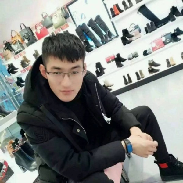 发箍爱多情的照片