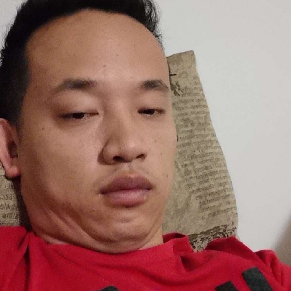 勤恳倾心凉笙的照片
