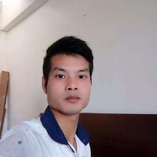 蝶舞吃醋爱笑的照片