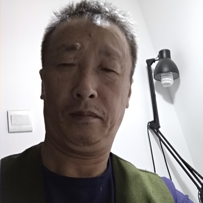 鳗鱼眼神的照片