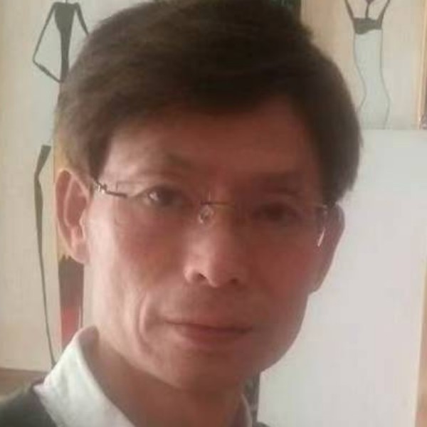 笨笨倾心水杯的照片