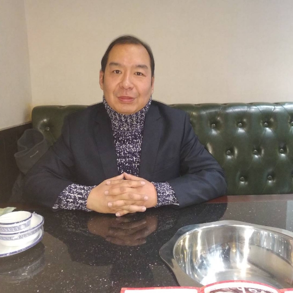 业余歌唱的照片