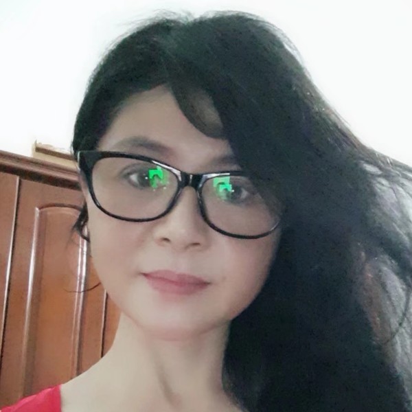 谁浅吻仙人掌的照片