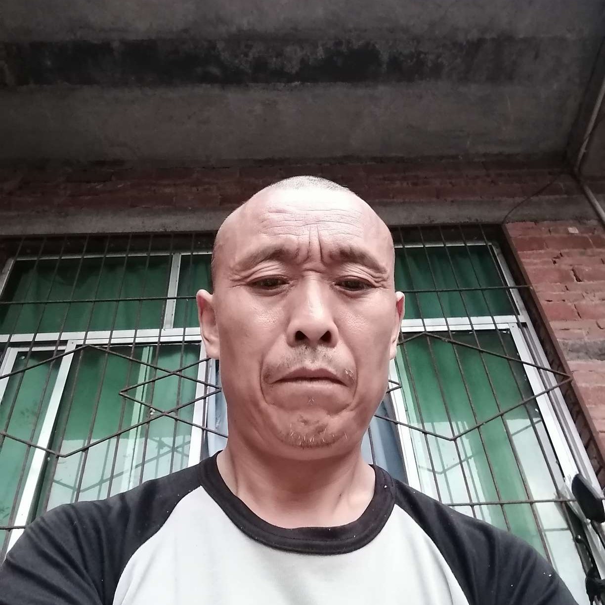 雨闻自信的照片
