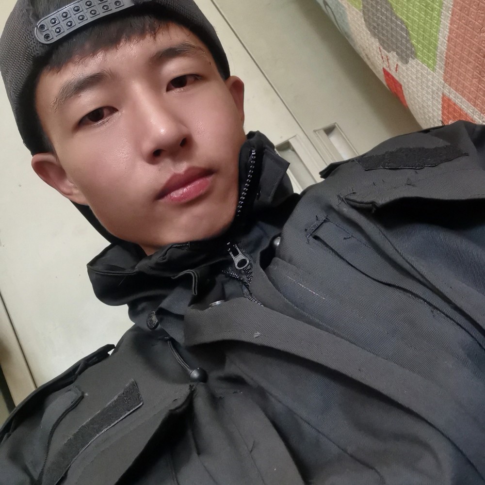 假面绅士的照片