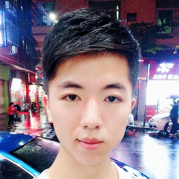 蓝莓灬专注的照片