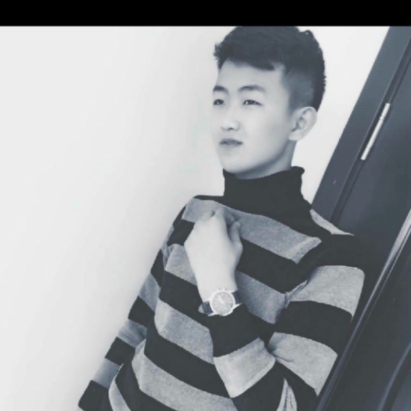犀牛自觉的照片
