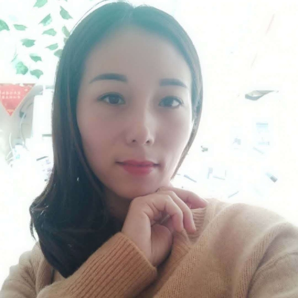 酸奶加果汁的照片