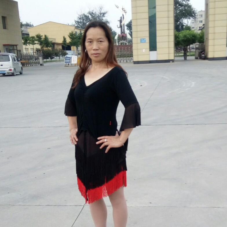 燕71年离婚女的照片