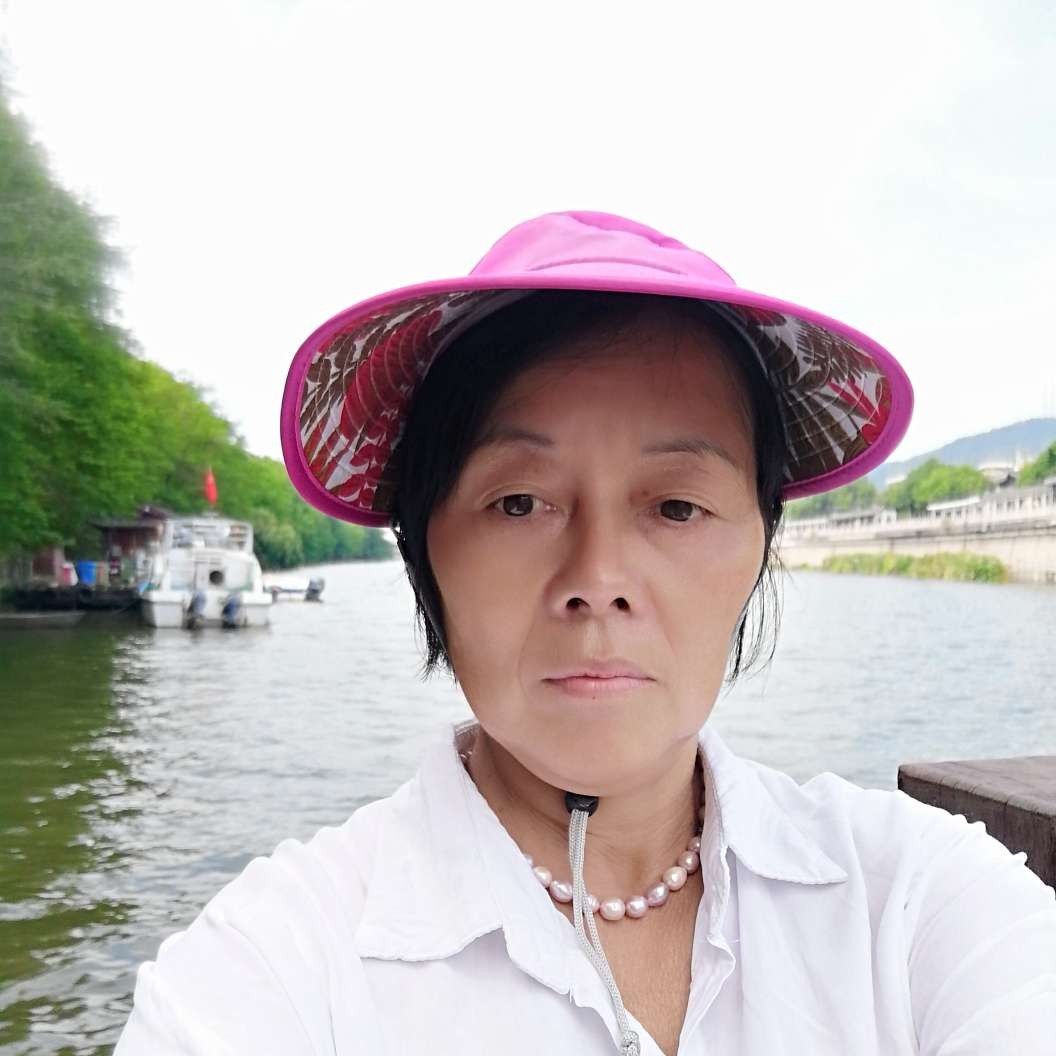 单纯就小懒虫的照片
