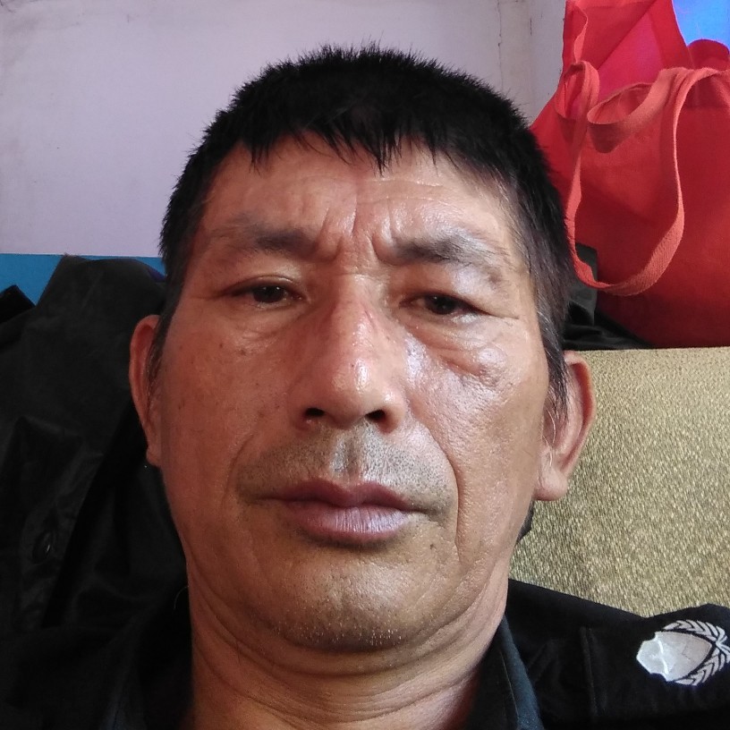稳重漫步小馒头的照片