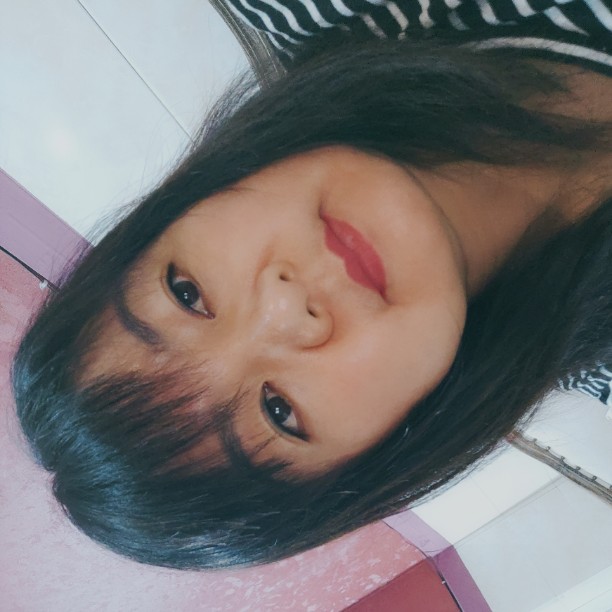 亮红的照片
