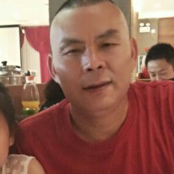 风中一支烟黄宜典的照片