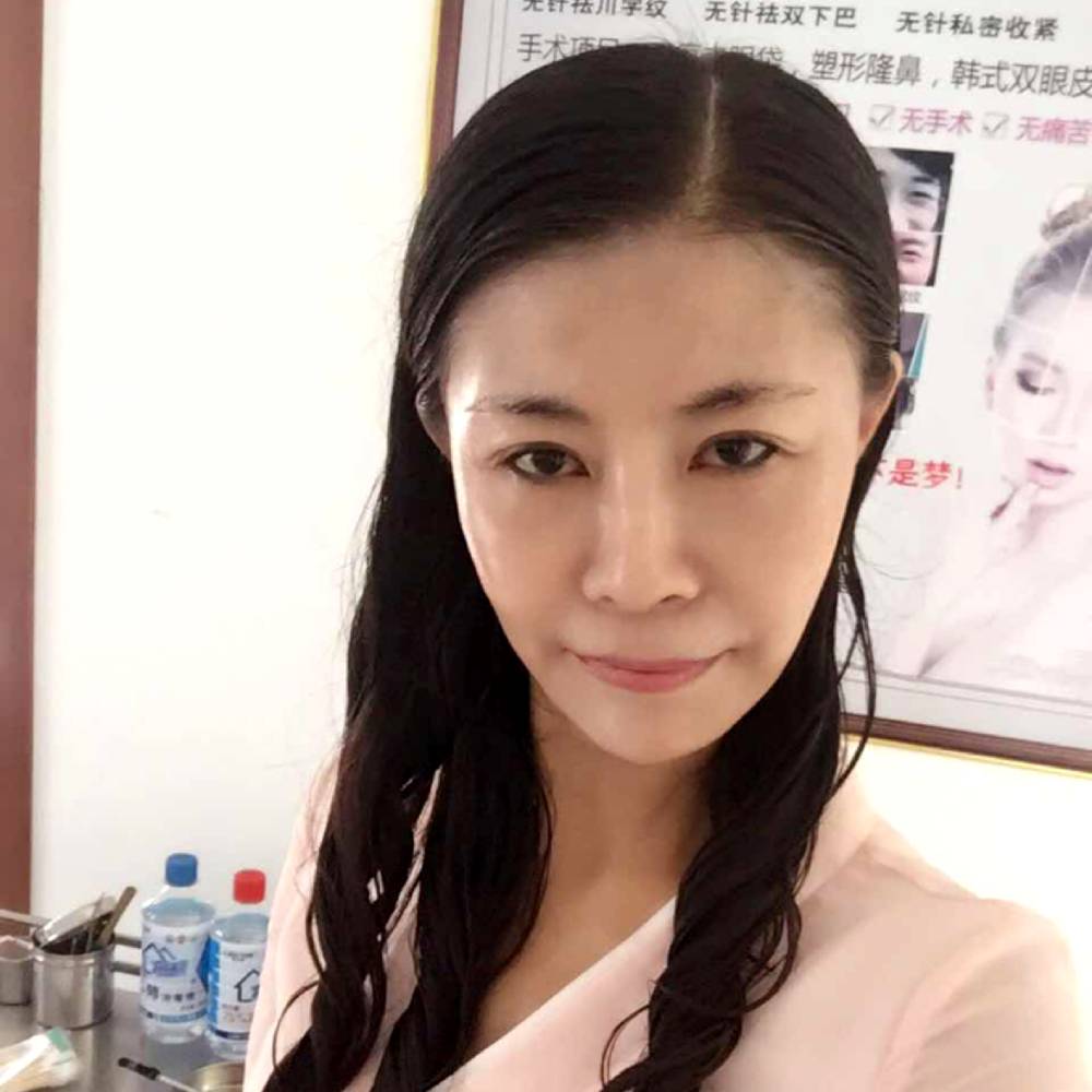 优雅泪了樱桃的照片