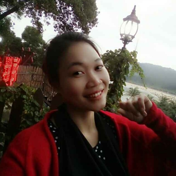铃铛那靓丽的照片