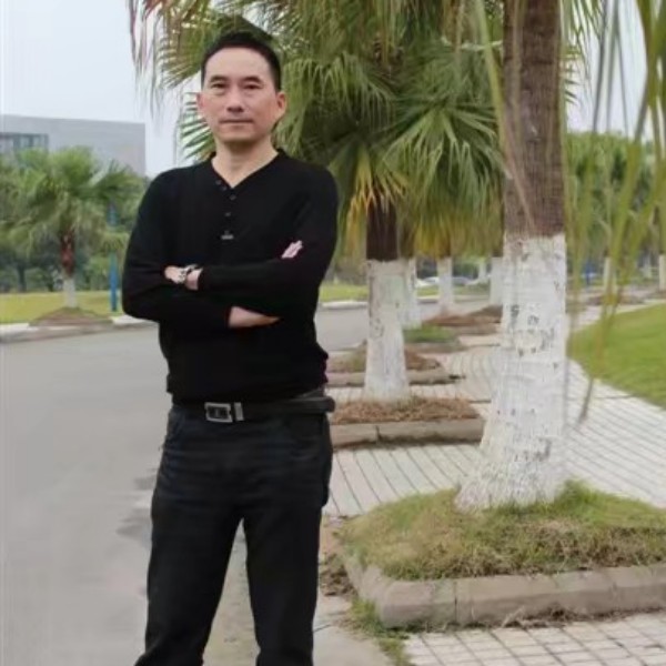 眼睛贪玩的照片