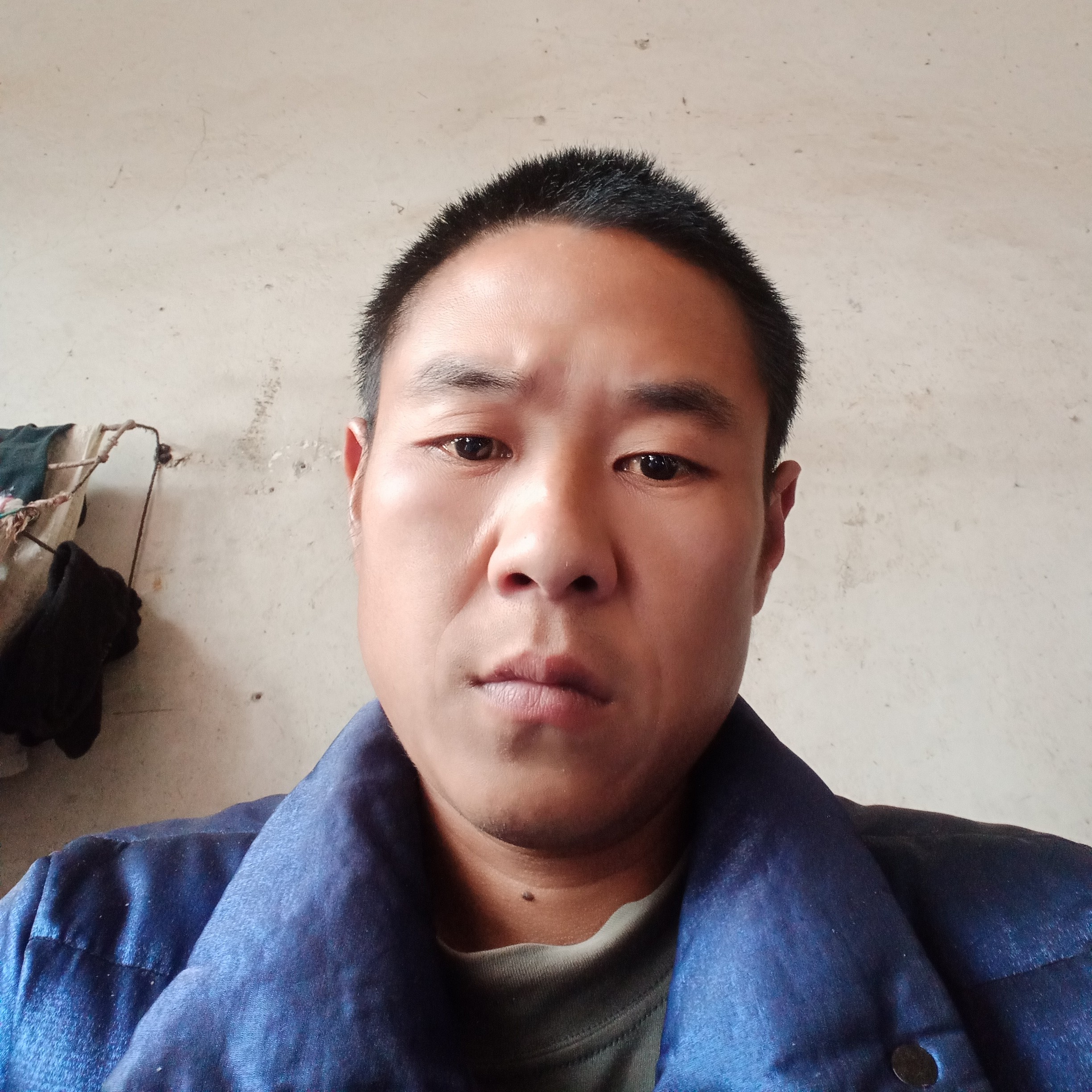 钢铁侠停止无情的照片