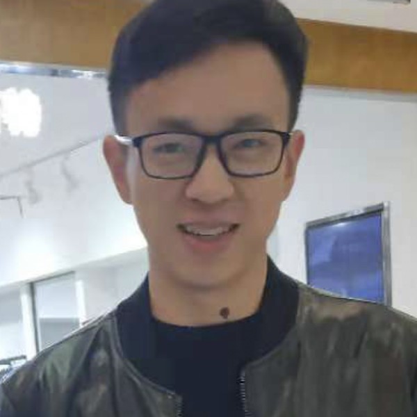 老实绿草的照片