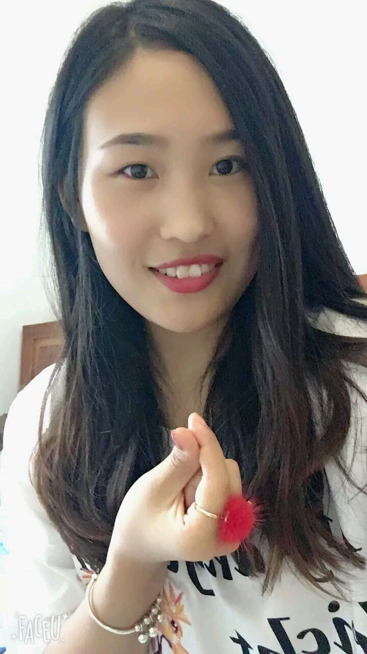 羽怡斐斐的照片