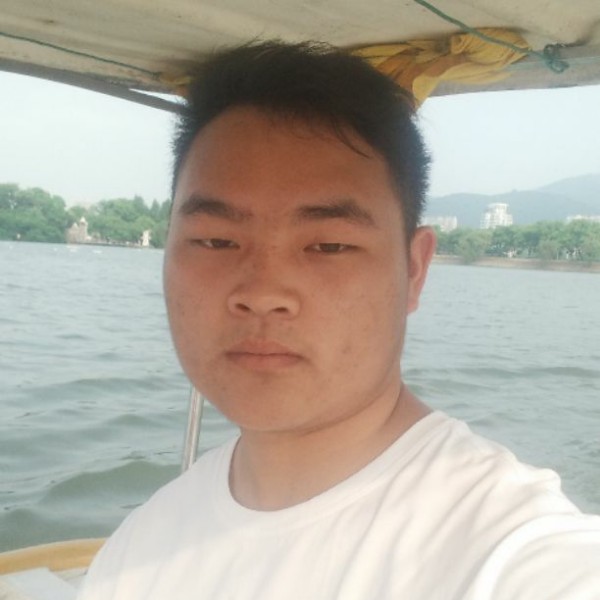 谁泪了饼干的照片