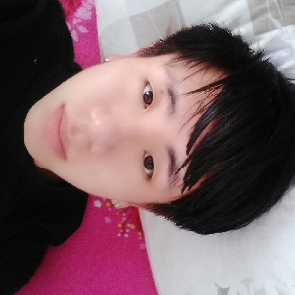 陈苗的照片