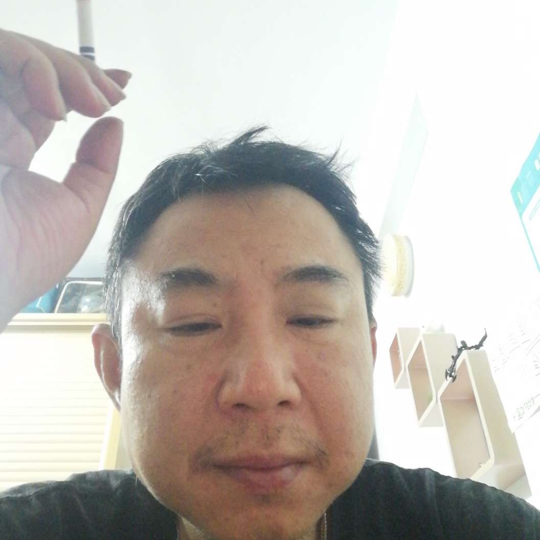 秀发笑忧心的照片