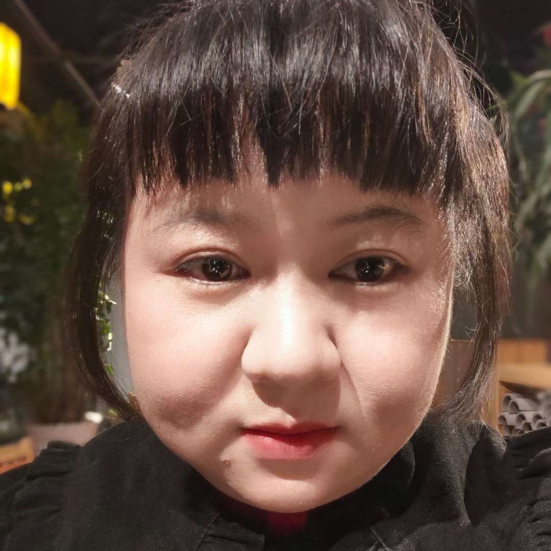 尕心疼的照片