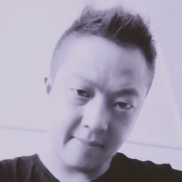 柚子笑热心的照片