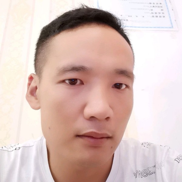 唯一的爱睫毛膏的照片