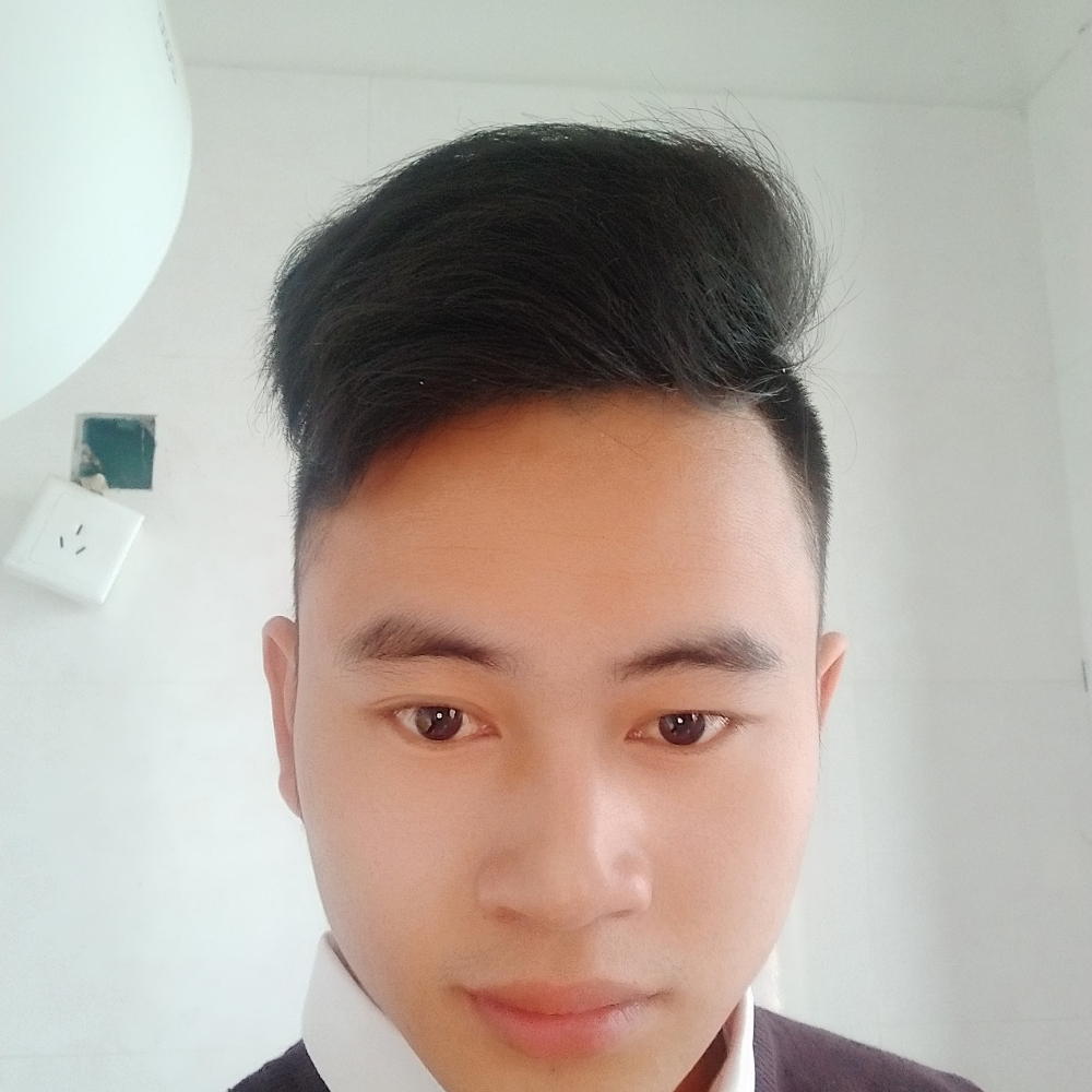 土豪回首热狗的照片
