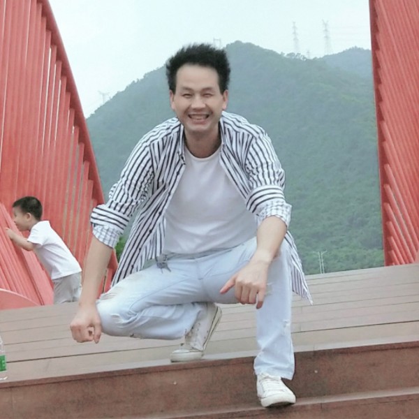 靖   哥  哥的照片