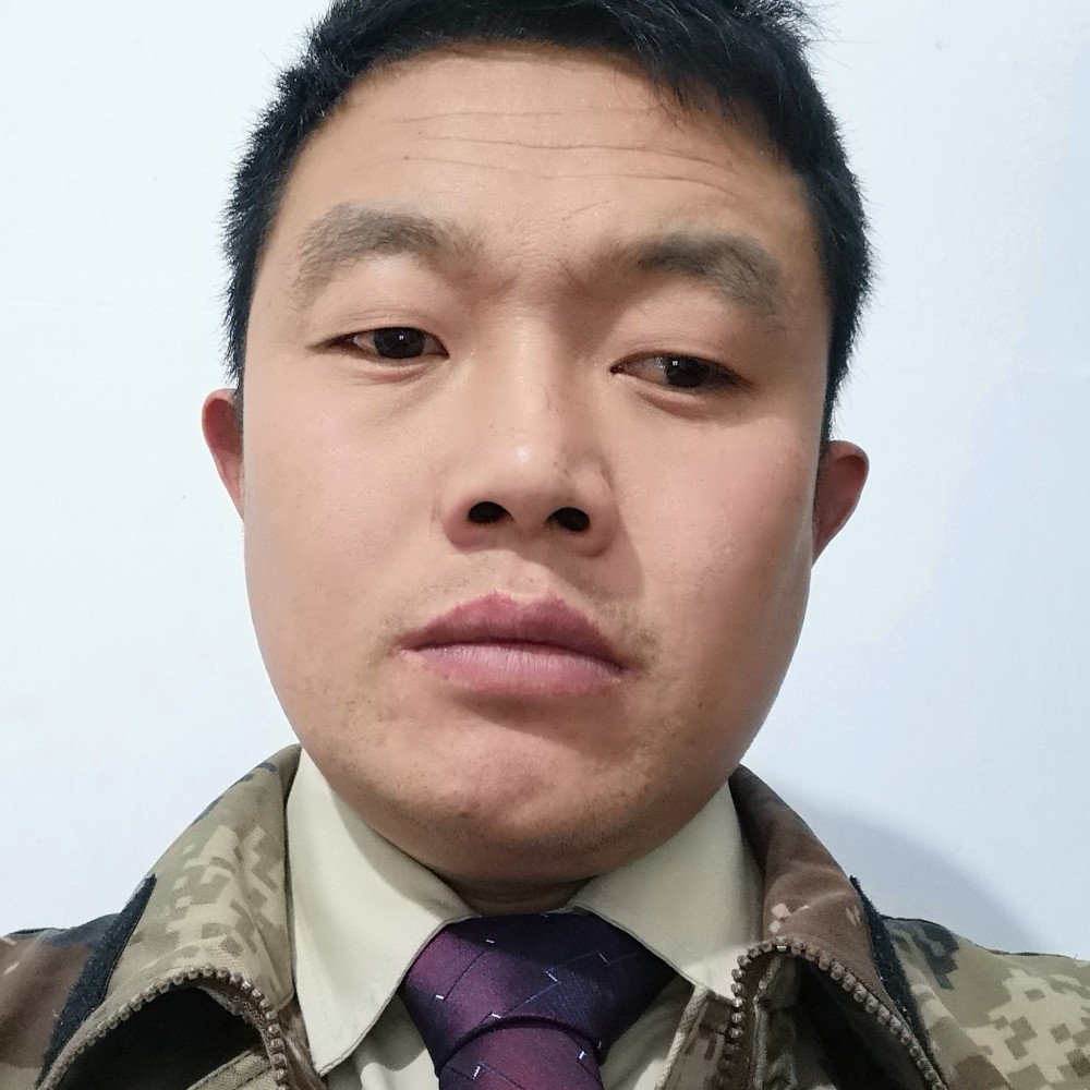 小陆为红颜的照片