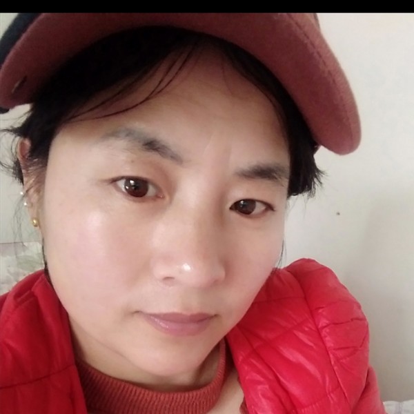沉默回首指甲油的照片
