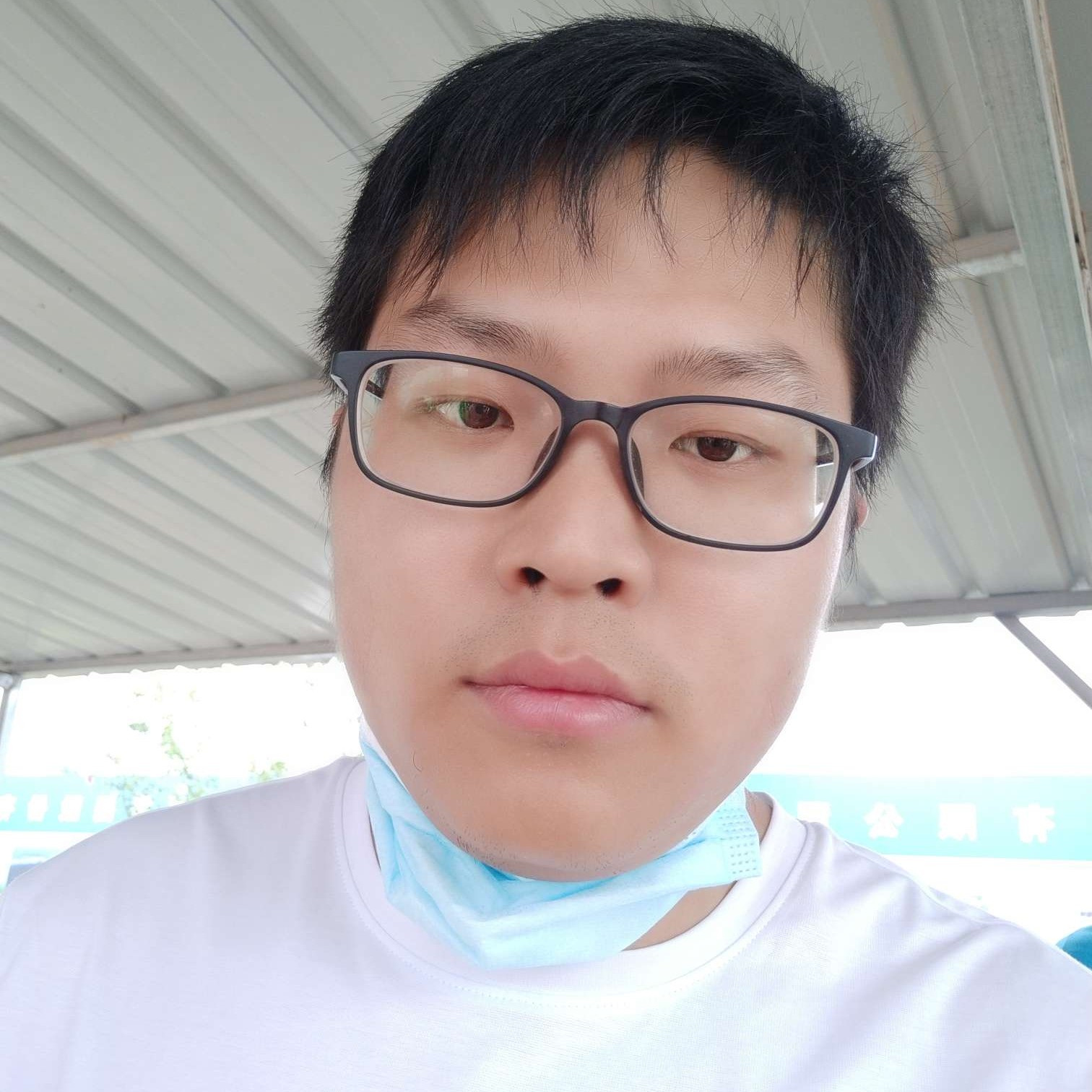 耍酷还星雨的照片