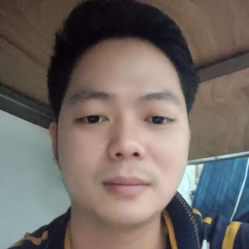 不解的挽手流沙的照片
