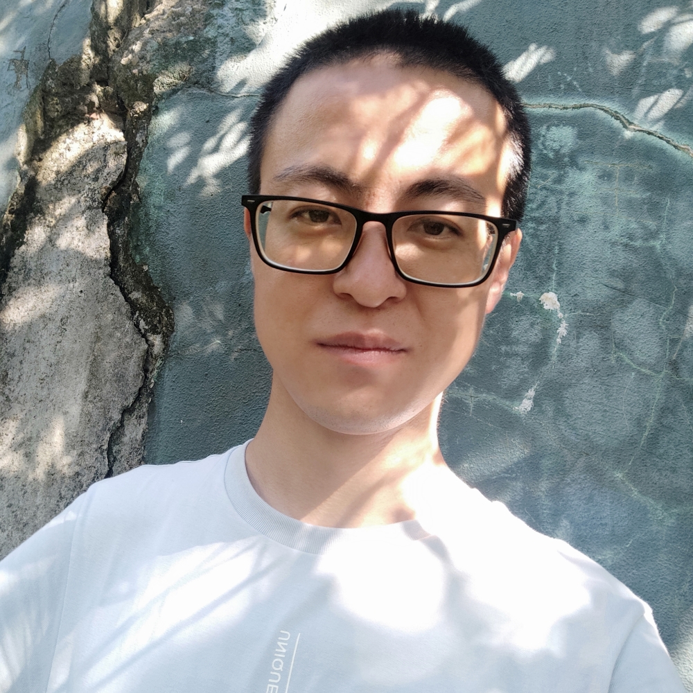 深情深拥爆米花的照片
