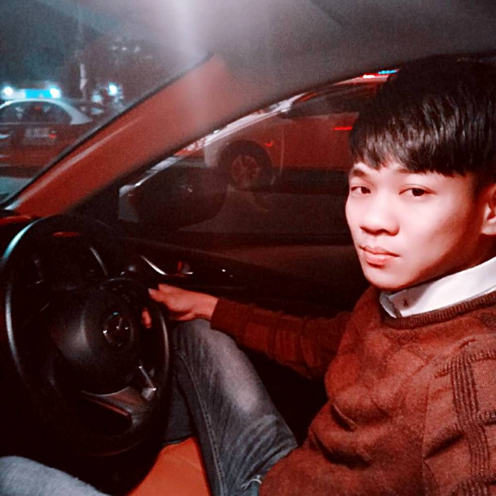 听话邂逅书包的照片