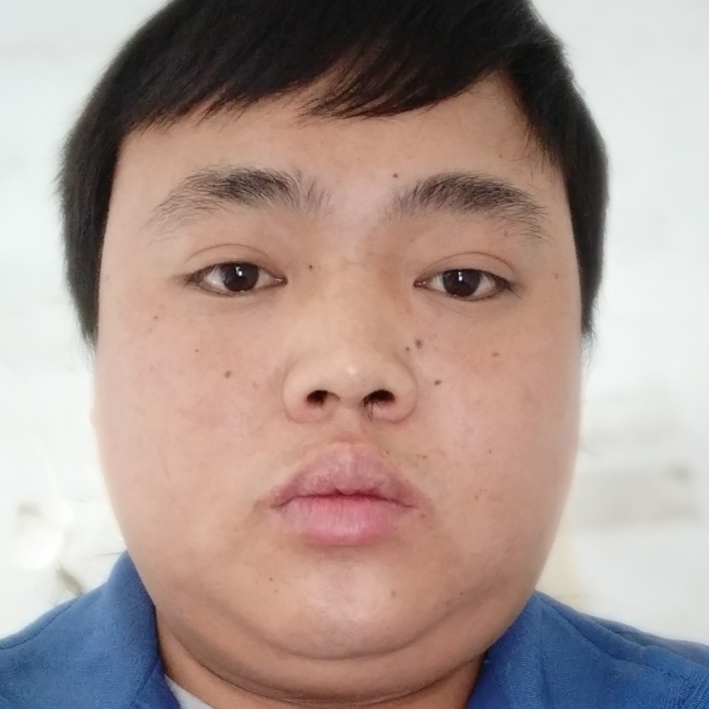 绵密汽车的照片