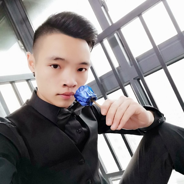滥情 先生的照片