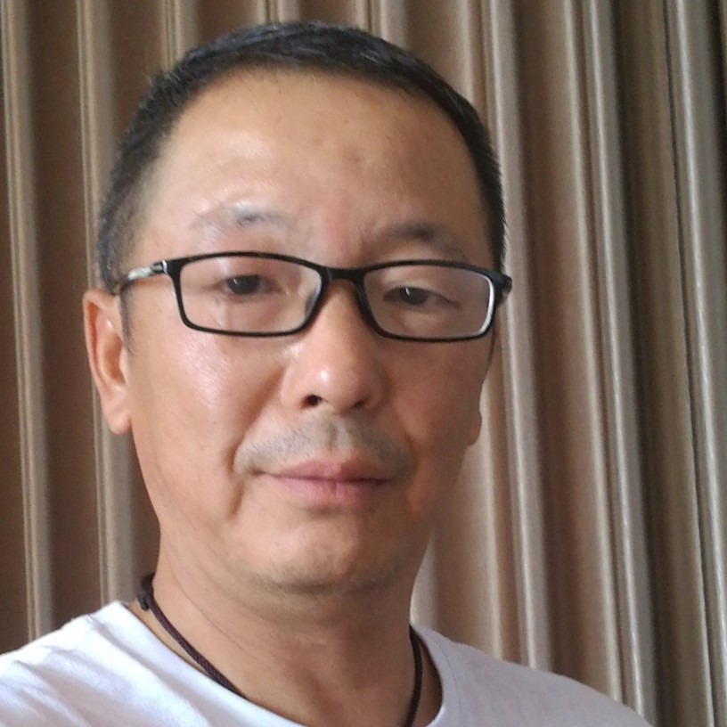 泉鹰伍兹的照片