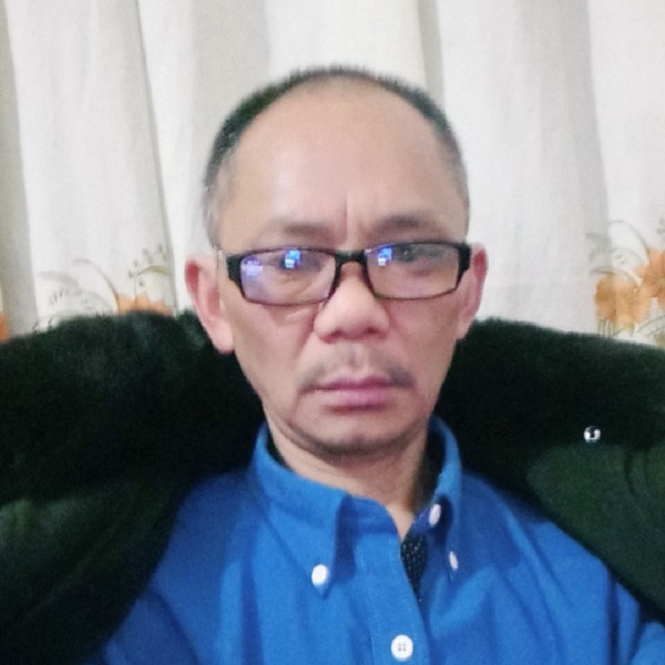 三月的小草的照片