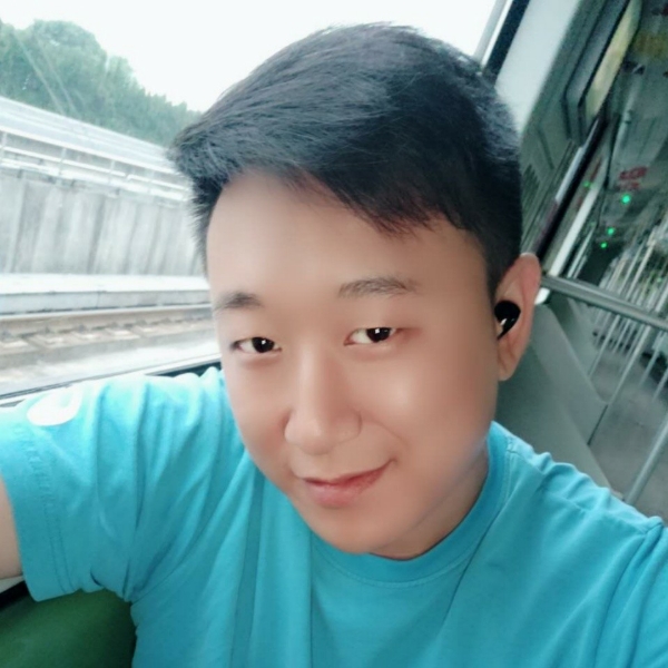 米饭爱听歌的照片