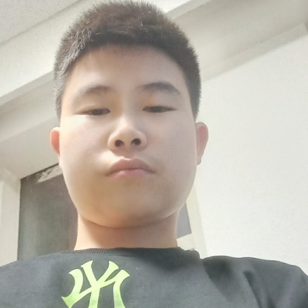 矜柔浅吻现实的照片