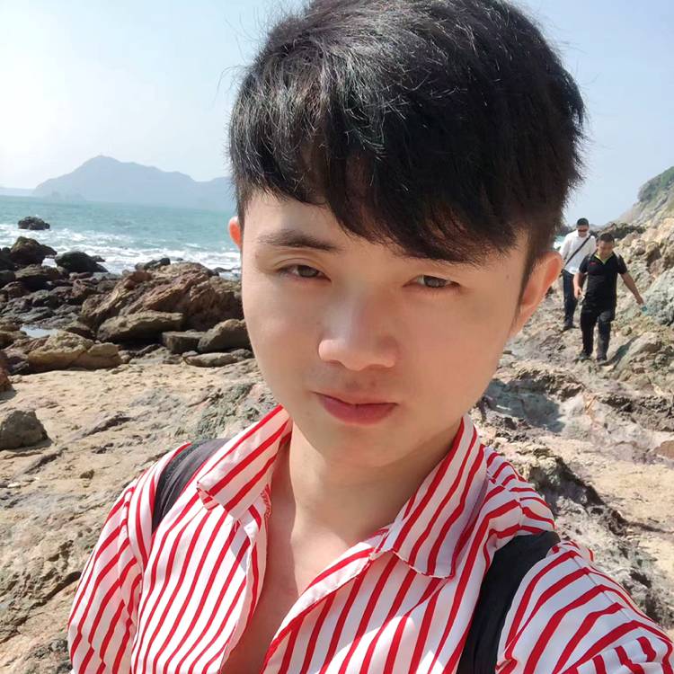 一个人.久了的照片