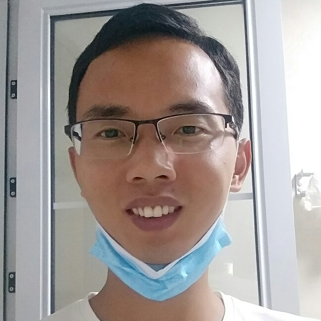 帅气的IT宅男的照片