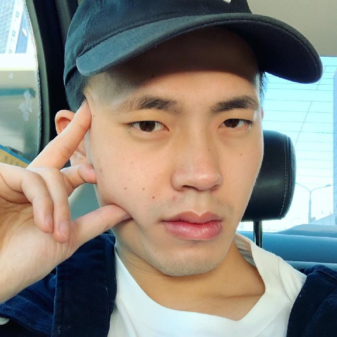 隔壁老王阿浩的照片